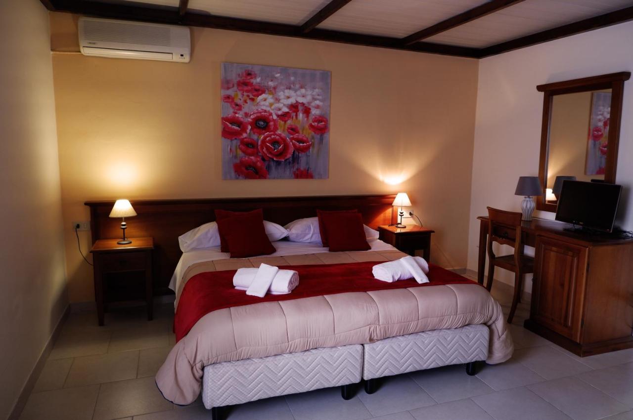 פבריאנו Hotel Borgo Antico מראה חיצוני תמונה