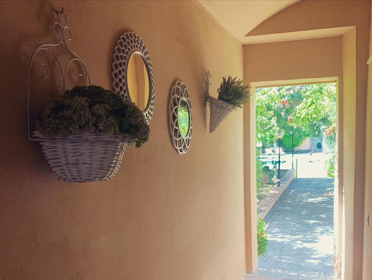 פבריאנו Hotel Borgo Antico מראה חיצוני תמונה