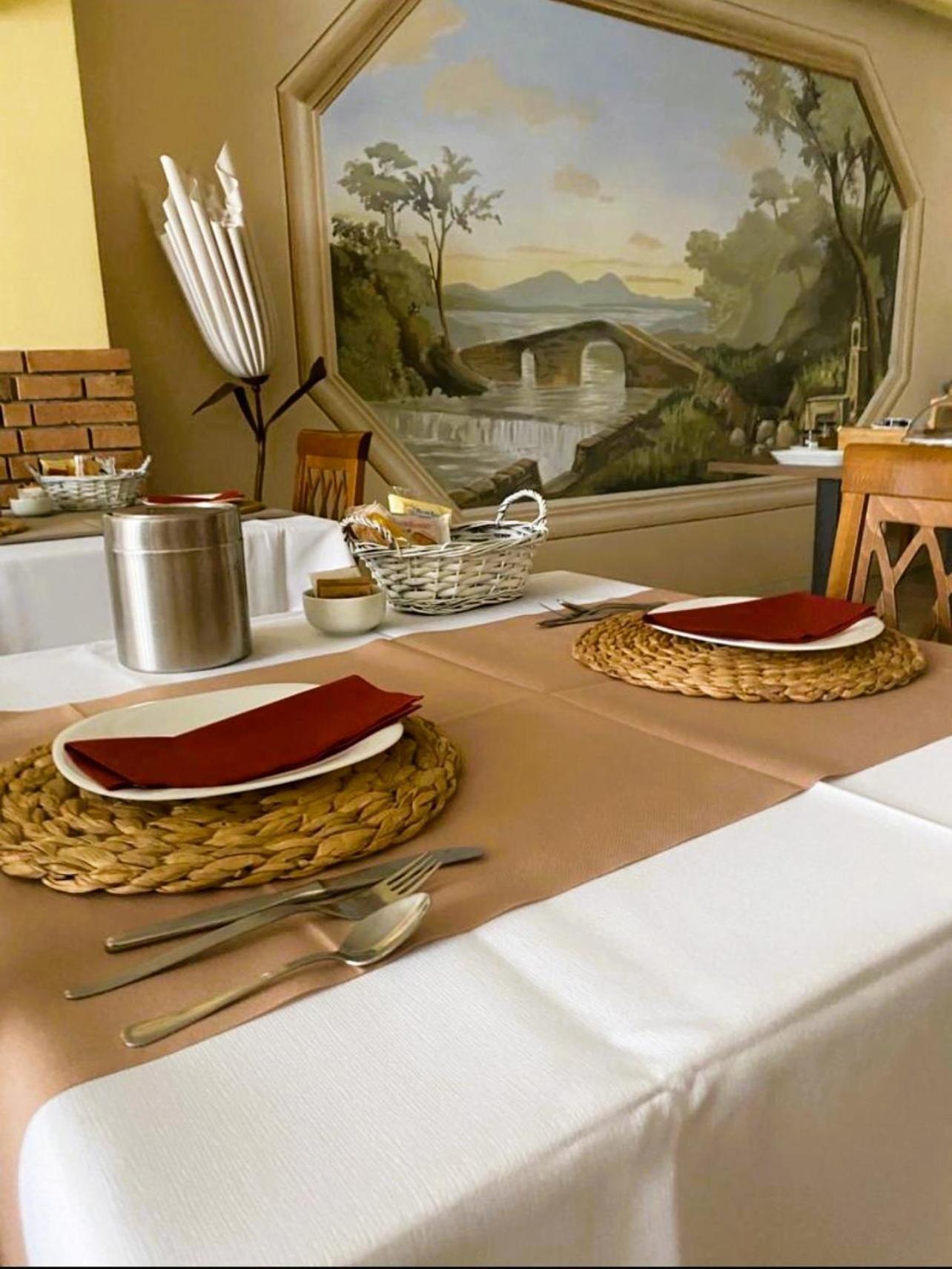 פבריאנו Hotel Borgo Antico מראה חיצוני תמונה