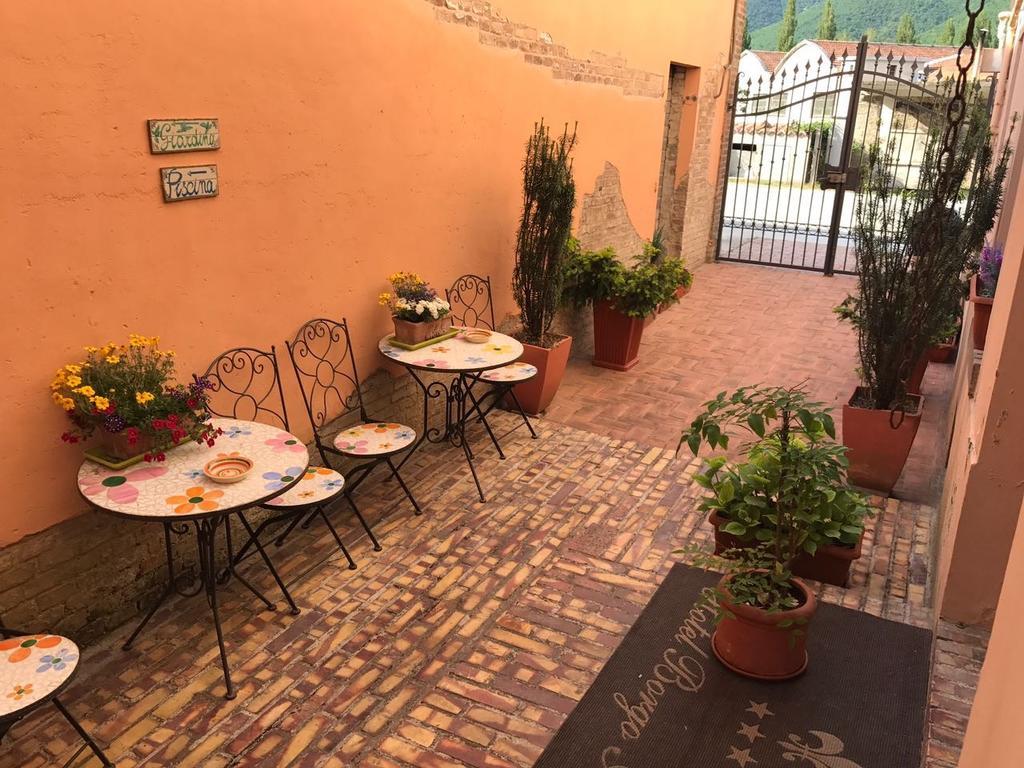 פבריאנו Hotel Borgo Antico מראה חיצוני תמונה