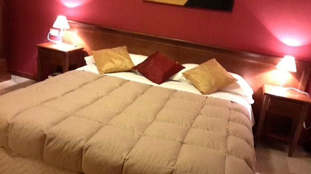 פבריאנו Hotel Borgo Antico מראה חיצוני תמונה