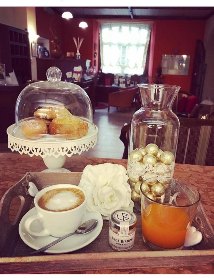 פבריאנו Hotel Borgo Antico מראה חיצוני תמונה